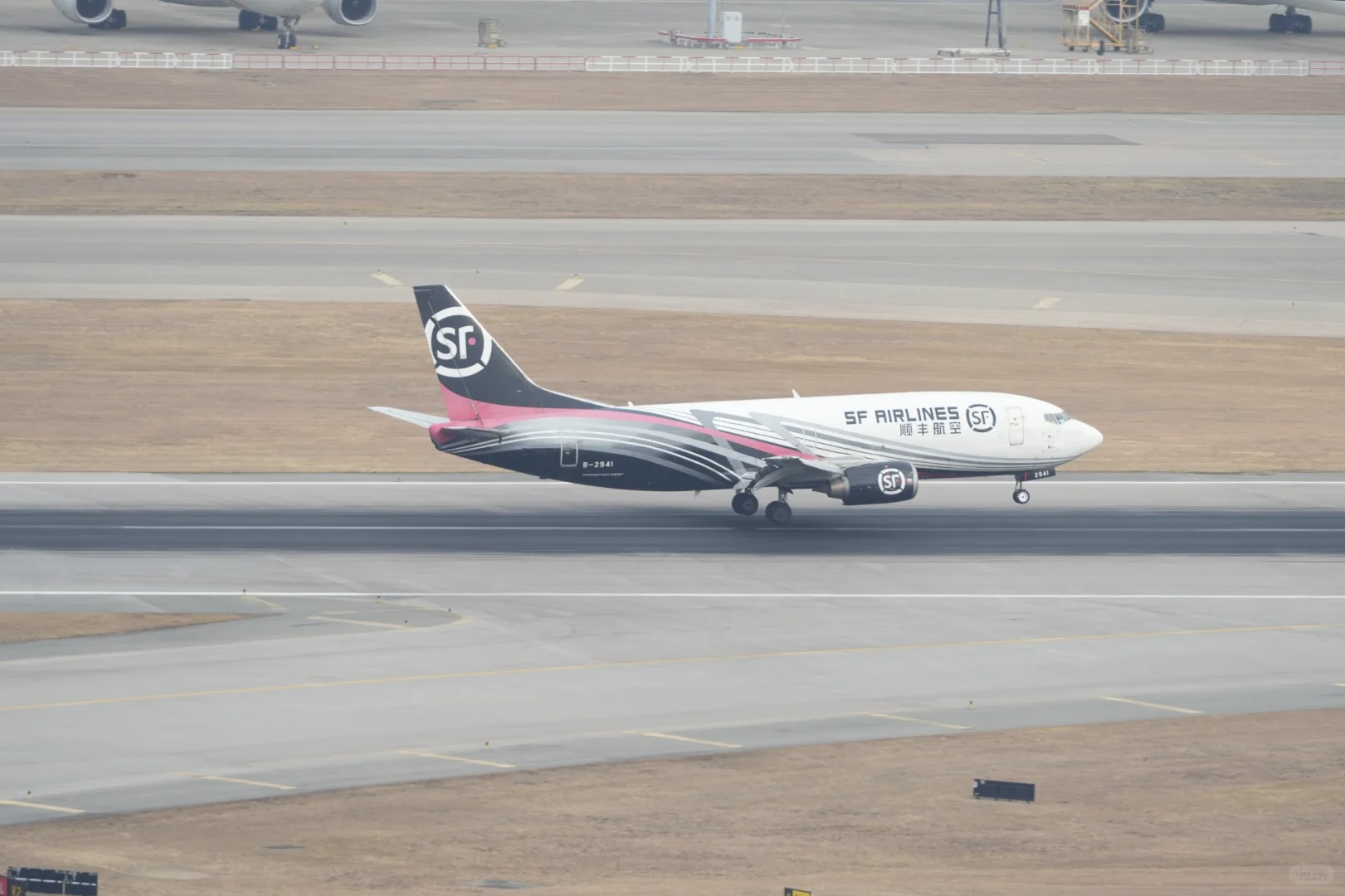 高龄飞机不服老——顺丰航空波音737-300