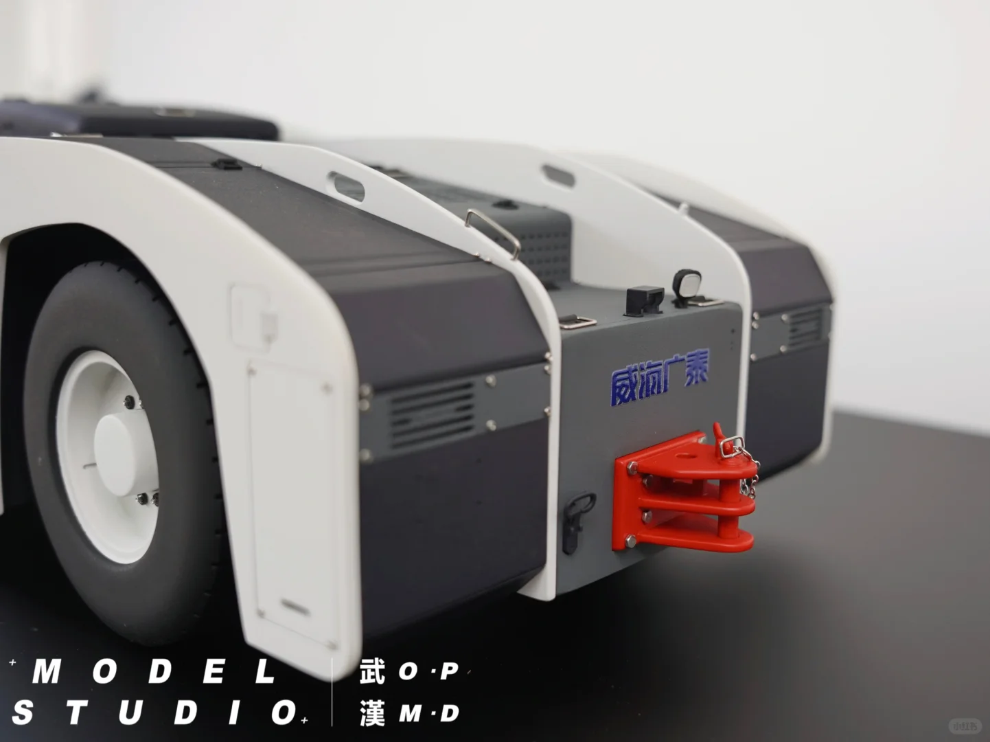 27吨飞机牵引车 | 3D打印硬质1/8展示模型