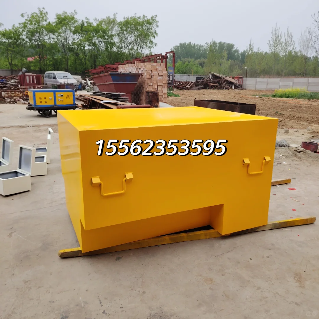 皮卡车载炸药箱