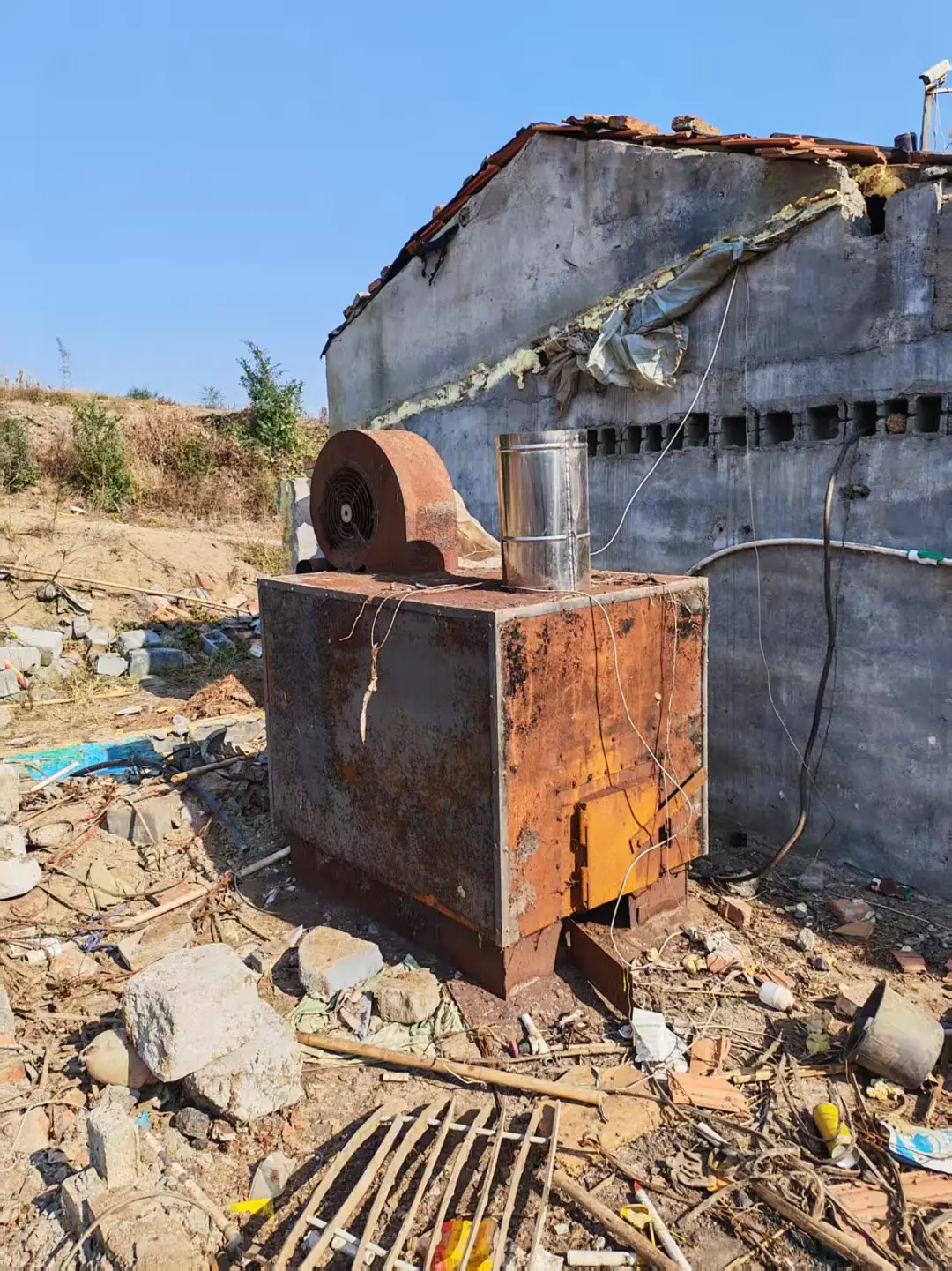 出售二手养殖设备，养鸡，养鸭设备