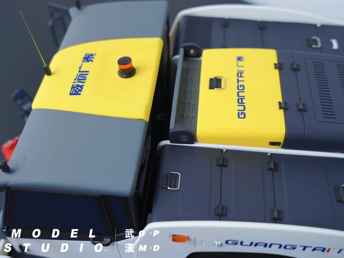 27吨飞机牵引车 | 3D打印硬质1/8展示模型