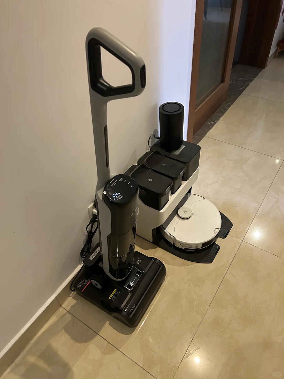 已婚有狗?洗地机 vs 洗地机器人如何二选一