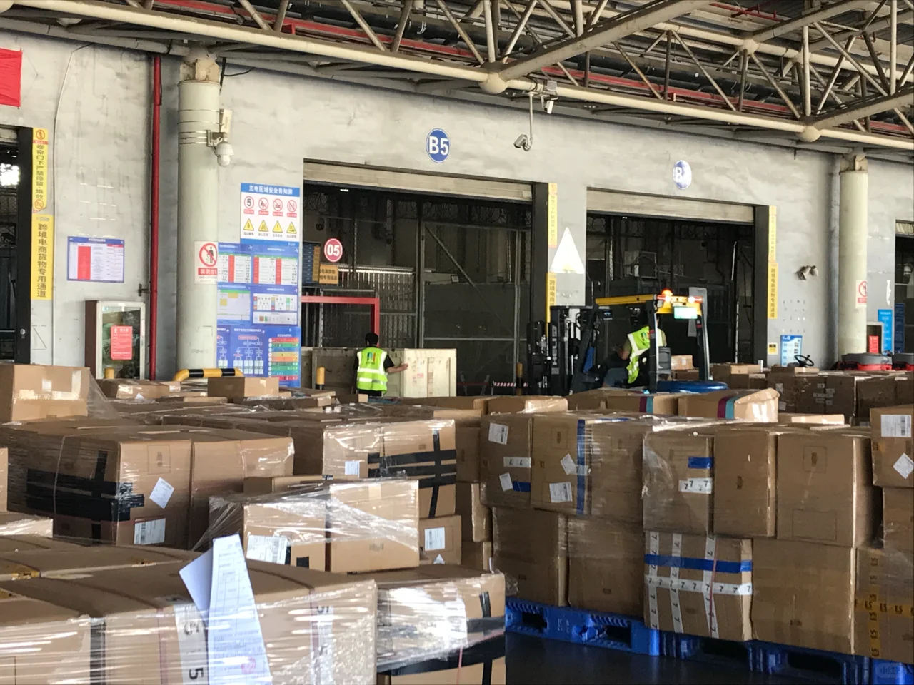 深圳宝安机场货站一日游