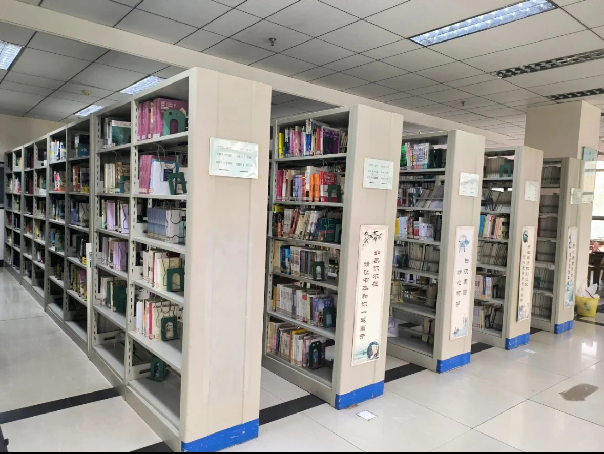 衡水学院图书馆相当豪华！？