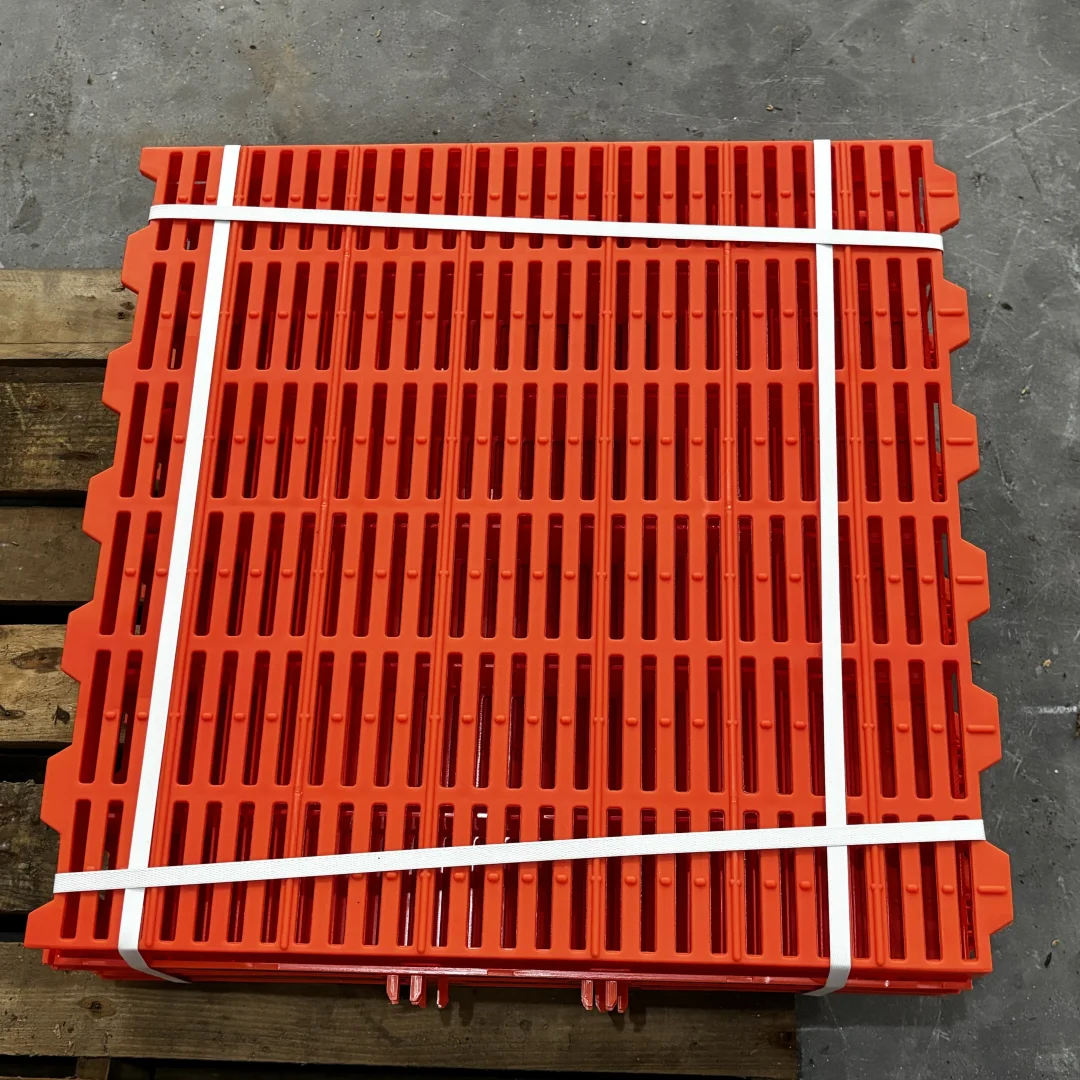 养殖设备一站式采购：养殖场塑料漏粪板来啦