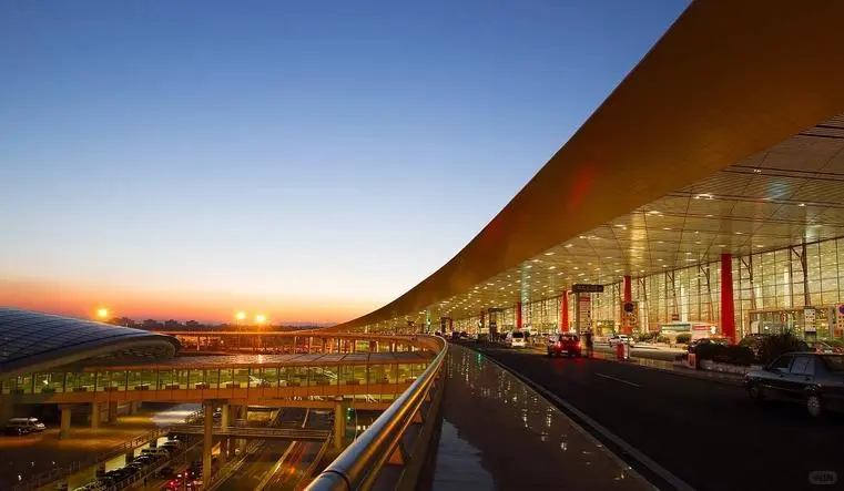 北京首都机场T3航站楼正式通航