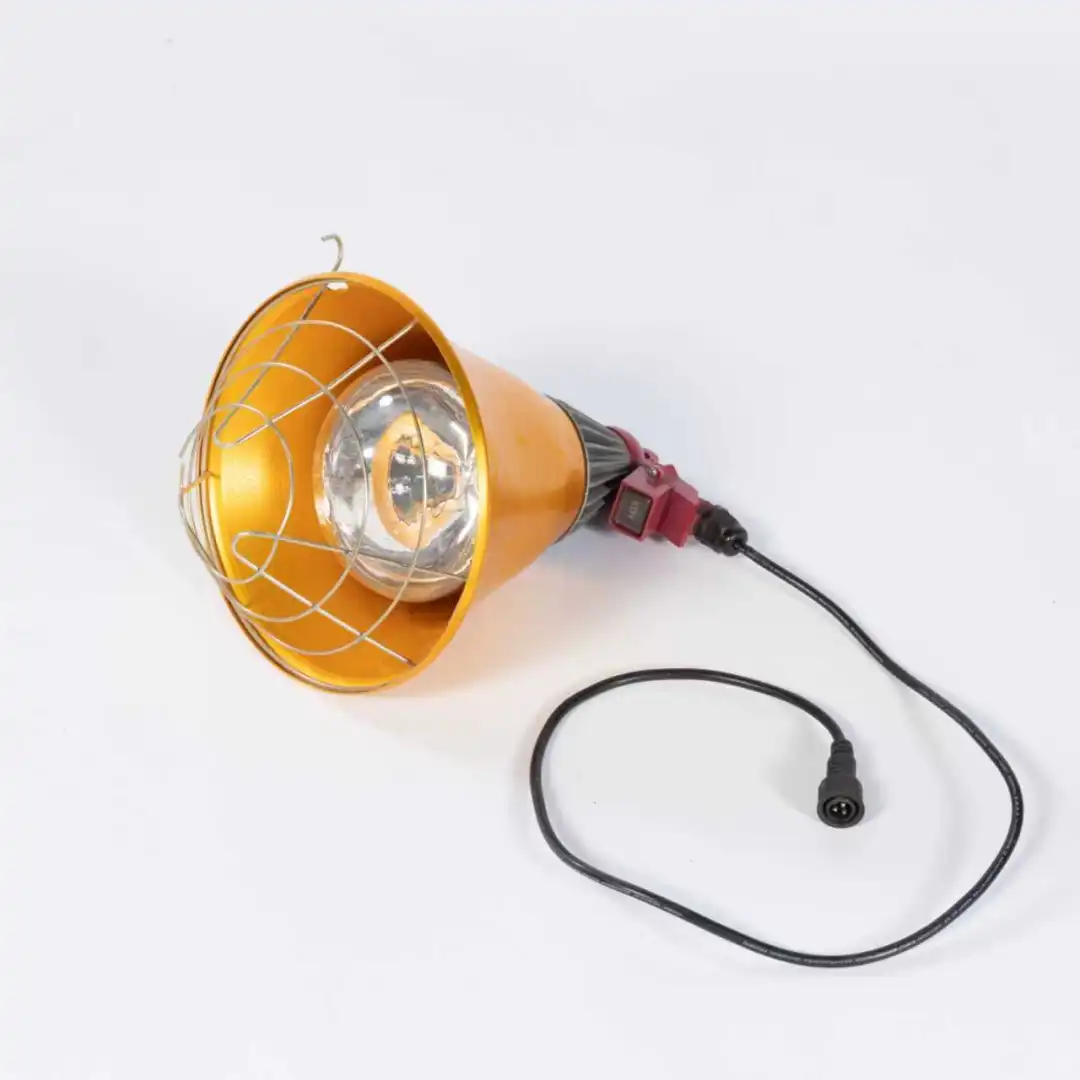 养殖设备一站式采购：养猪场仔猪保温灯