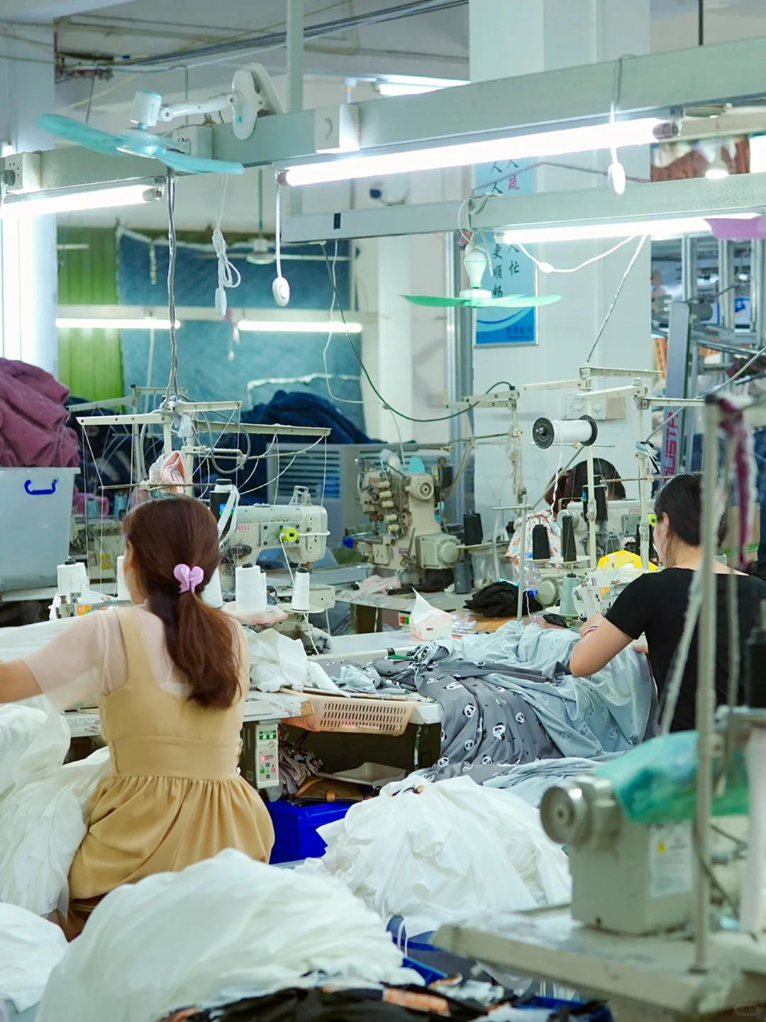 找服装OEM工厂，这里就够了，跨境外贸+内销