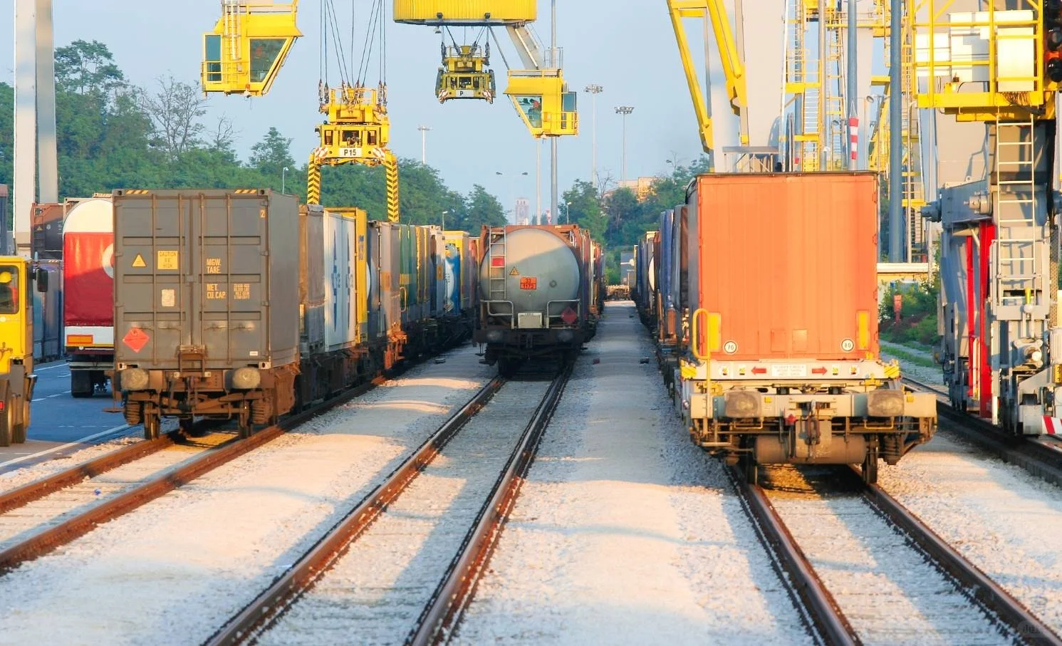 乌干达空运机场到机场