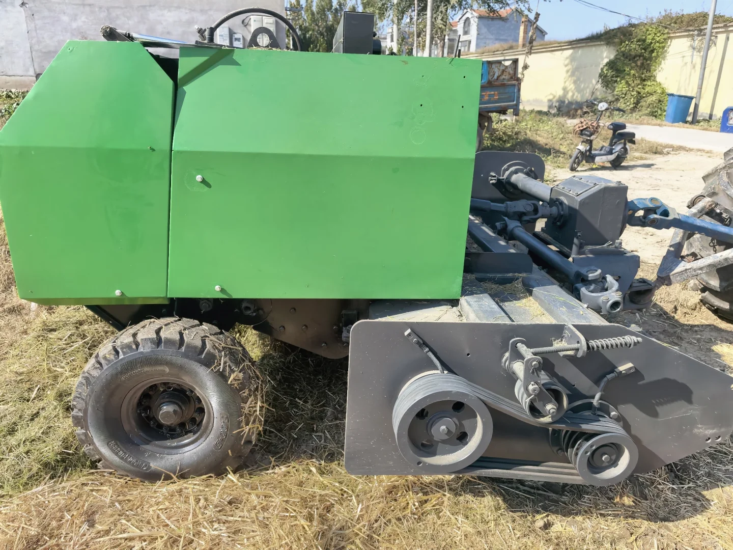 粉碎揉丝除尘打捆一体机