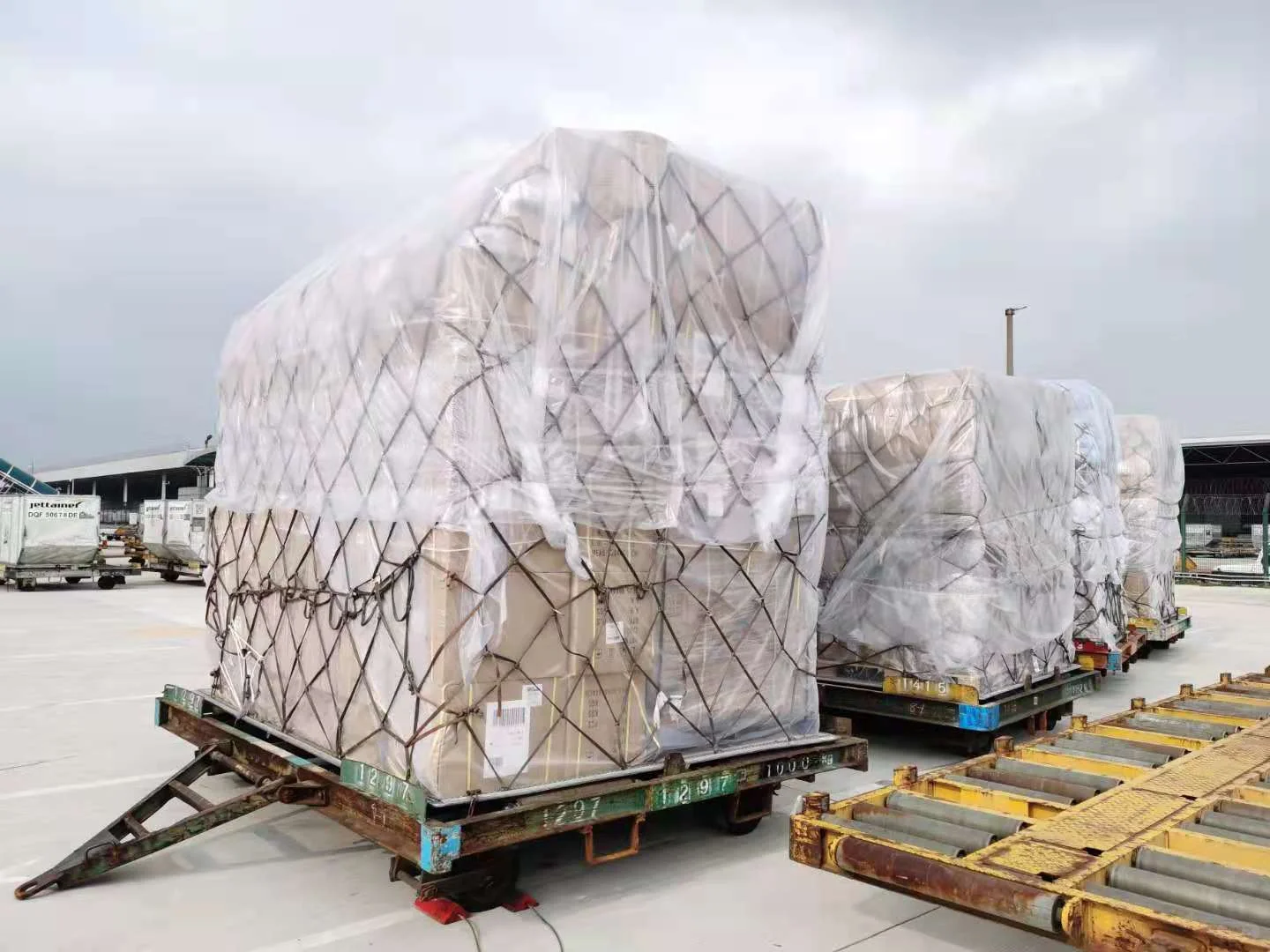 零件设备如何空运？空运费用多少