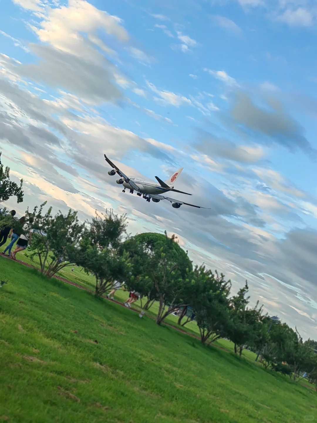 一看到灰机,就在想啥机型,能装多大货