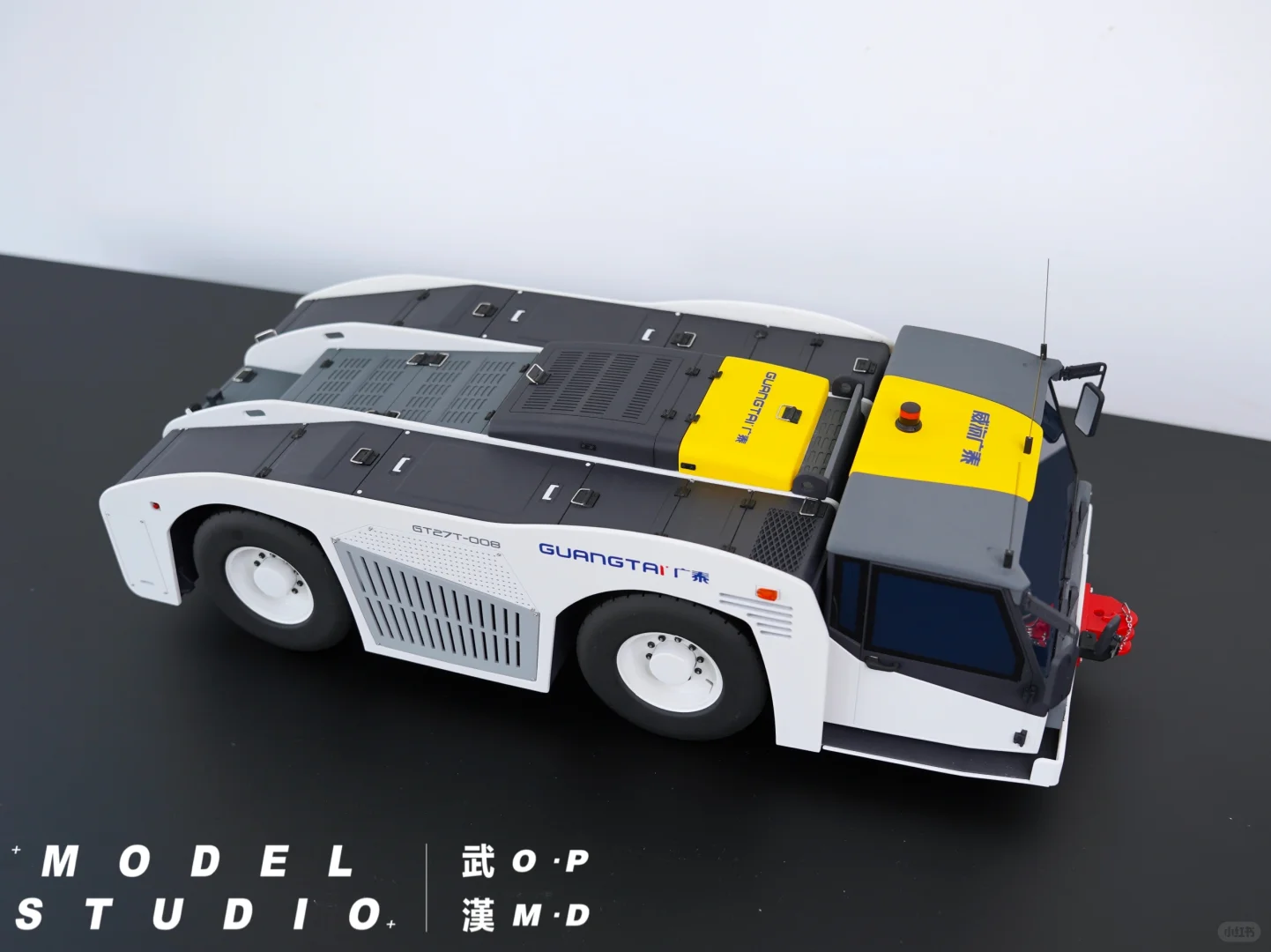 27吨飞机牵引车 | 3D打印硬质1/8展示模型