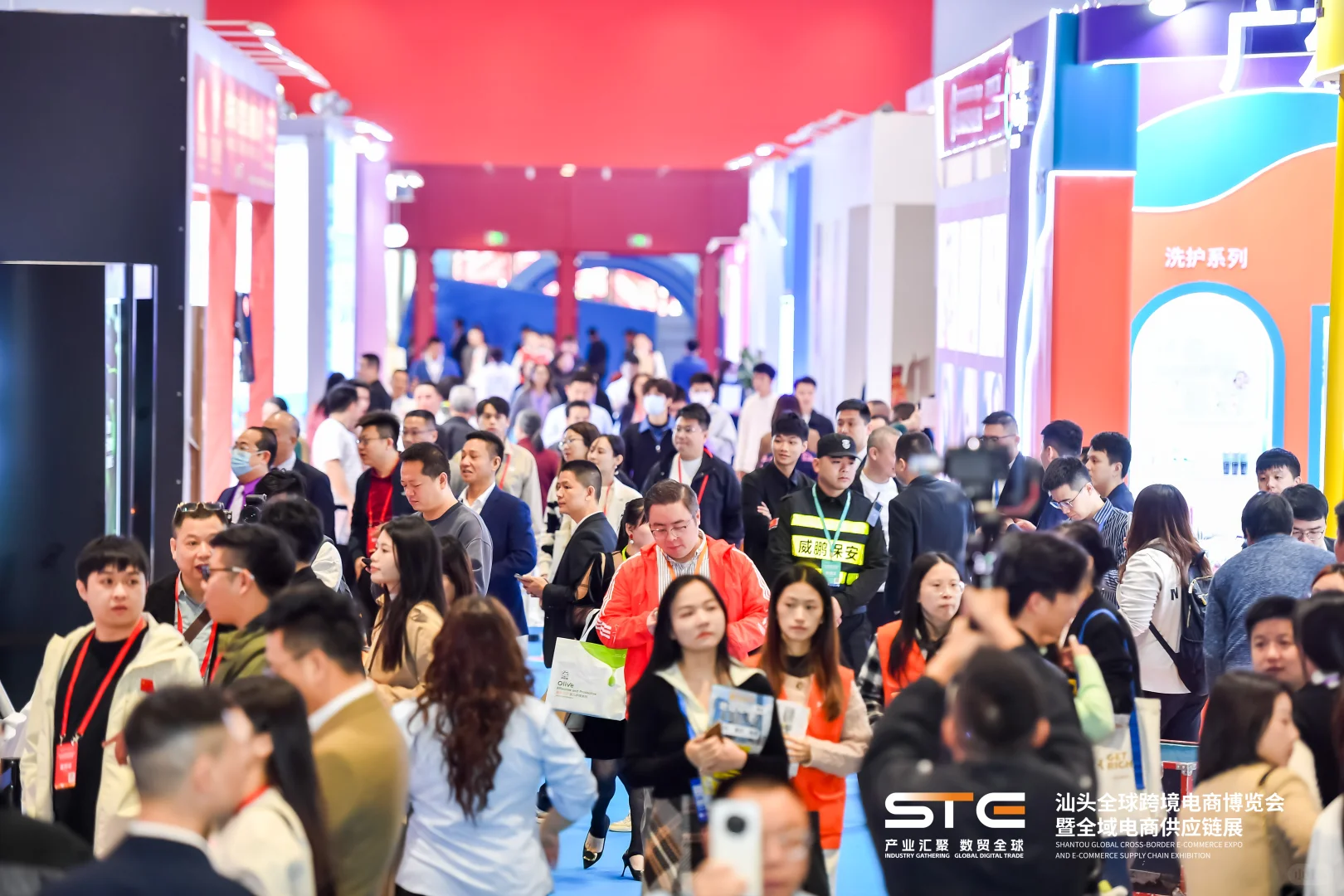 汕头跨境展首日现场?错过等一年，速冲！