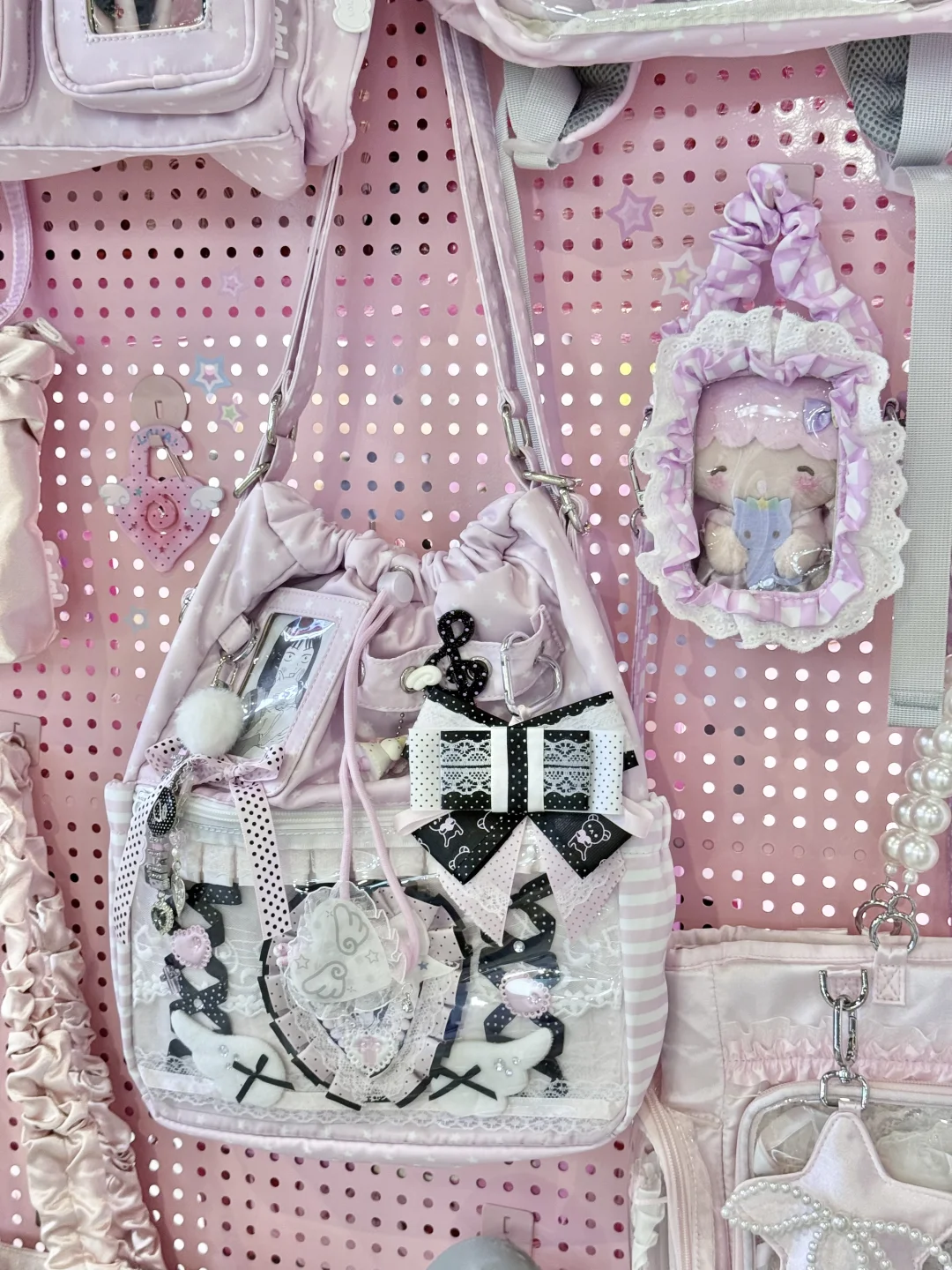 CPSP现场居然有九面墙的痛包展!（已扎好版