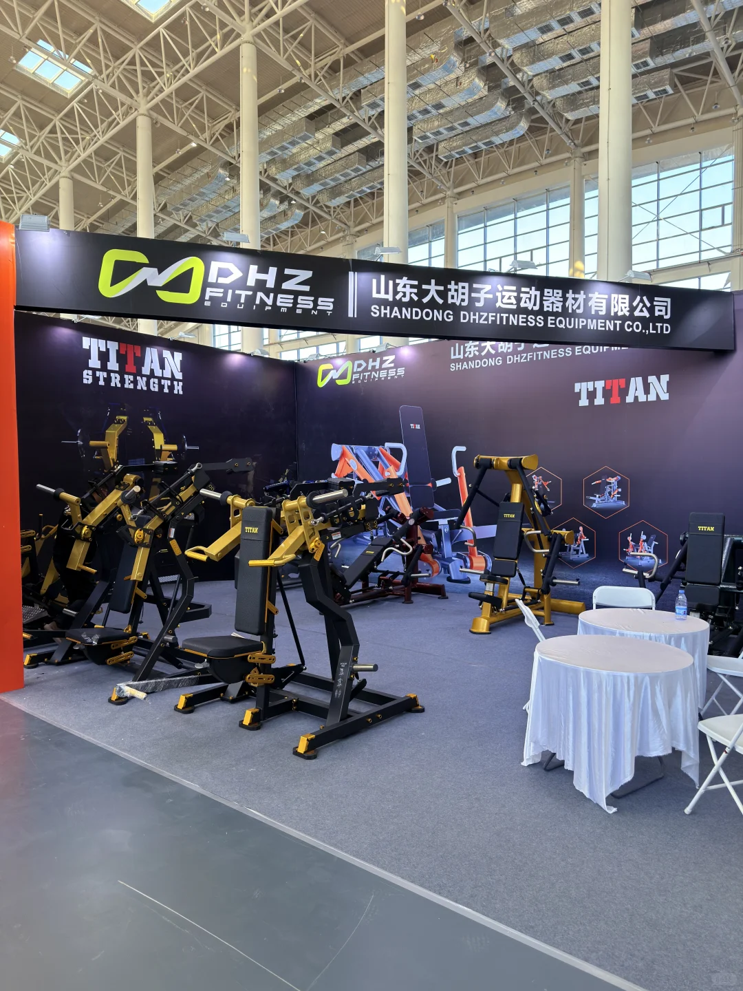 ?打卡圣地！泰坦终极力量器械超出片