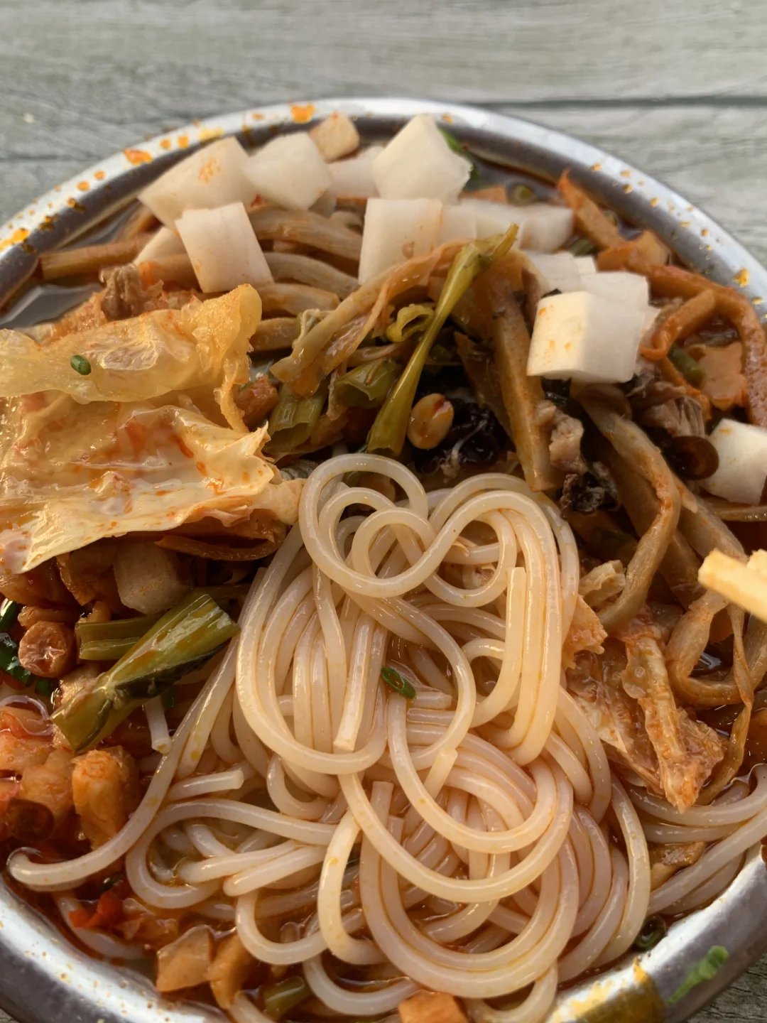 国庆前的米粉厂：秀姐忙得脚不沾地