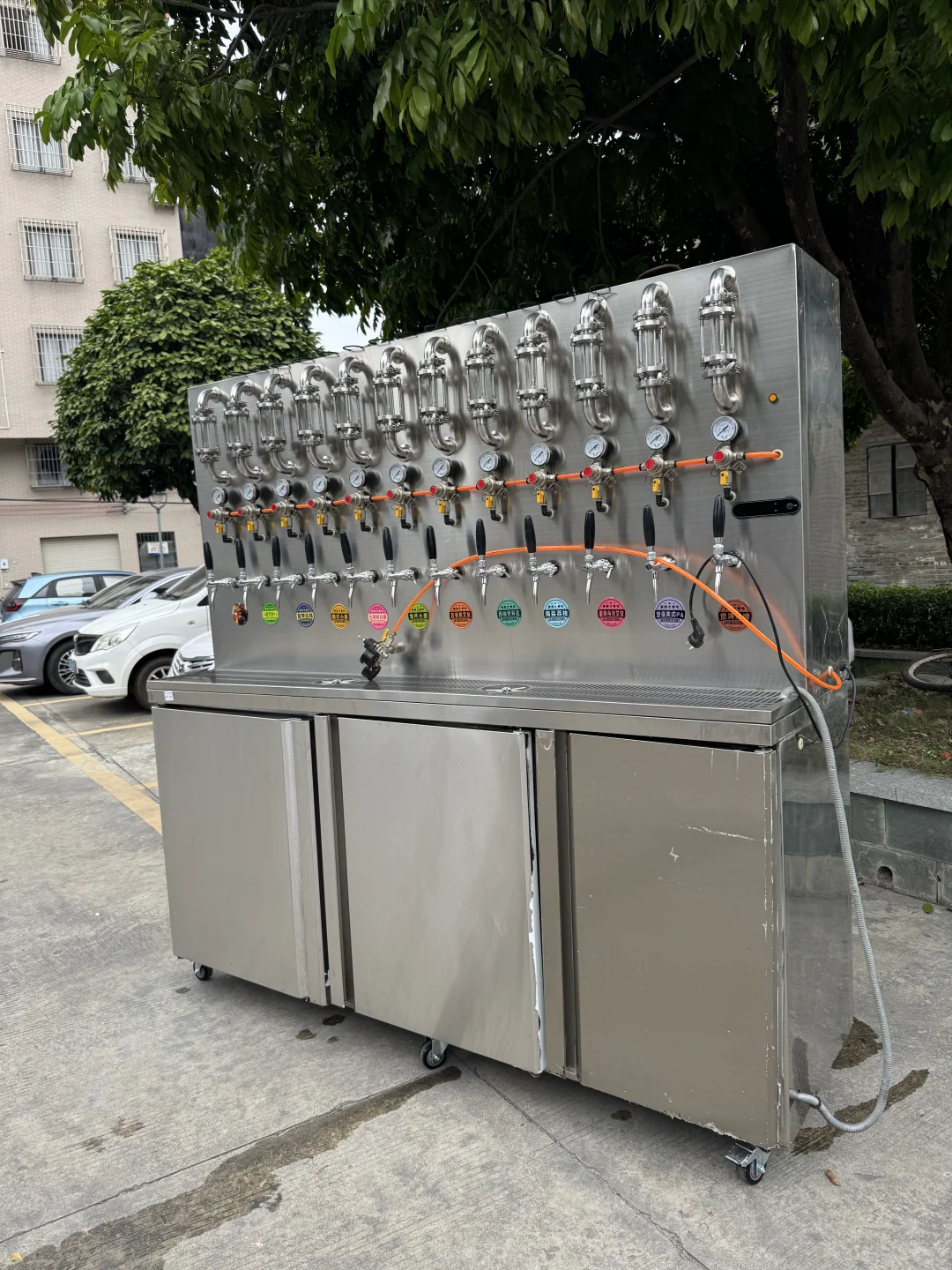 闲置一台12头直冷啤酒机