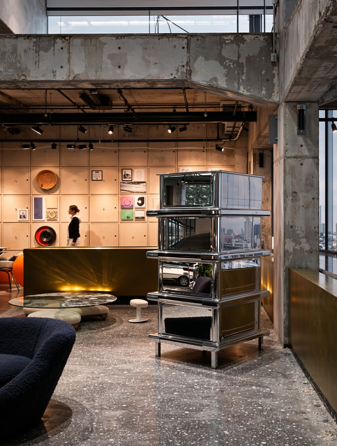 工业风办公室?上班像逛展，灵感直接开挂