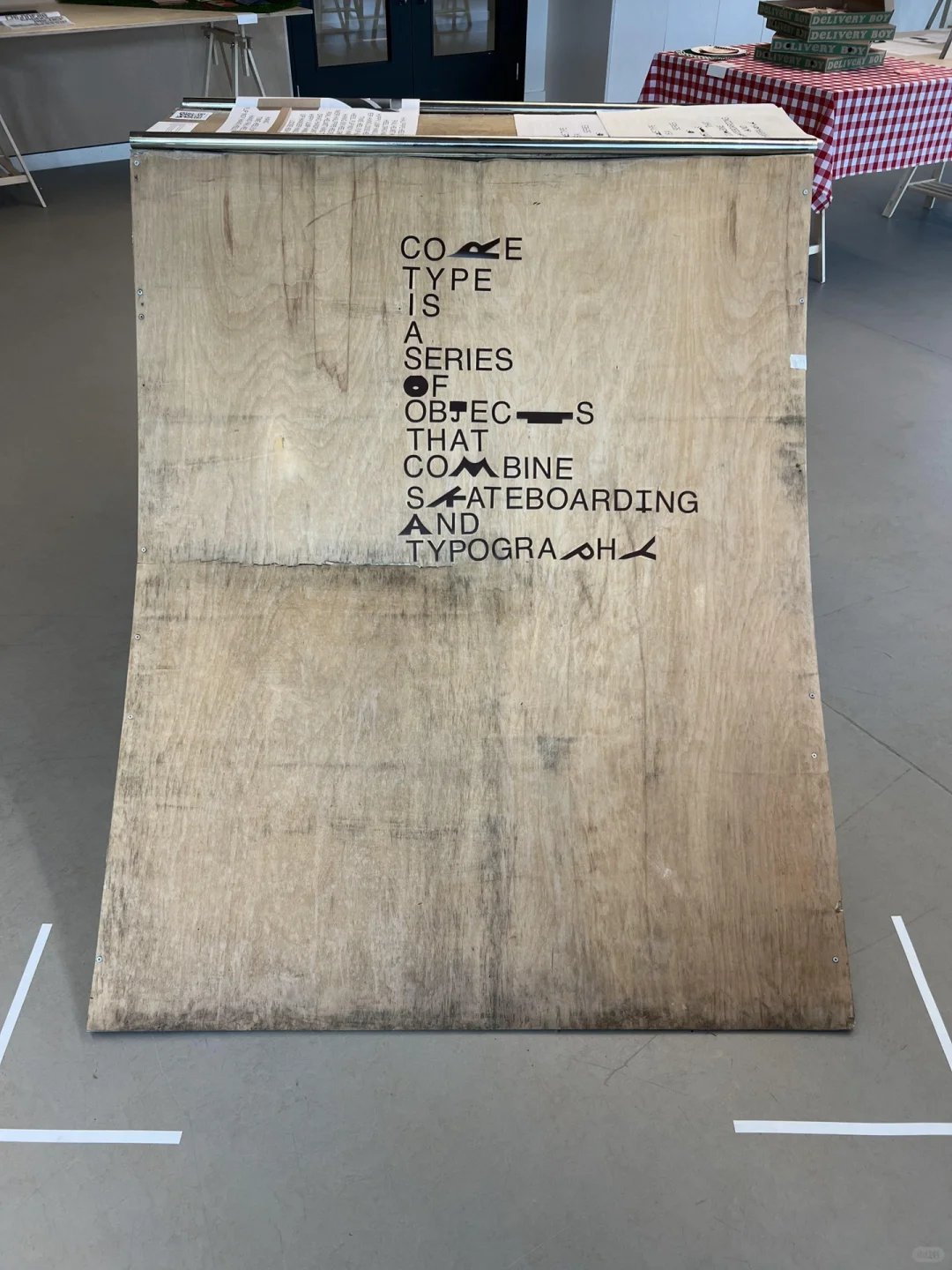 金斯顿本科毕业展平面专业的一些书籍细节