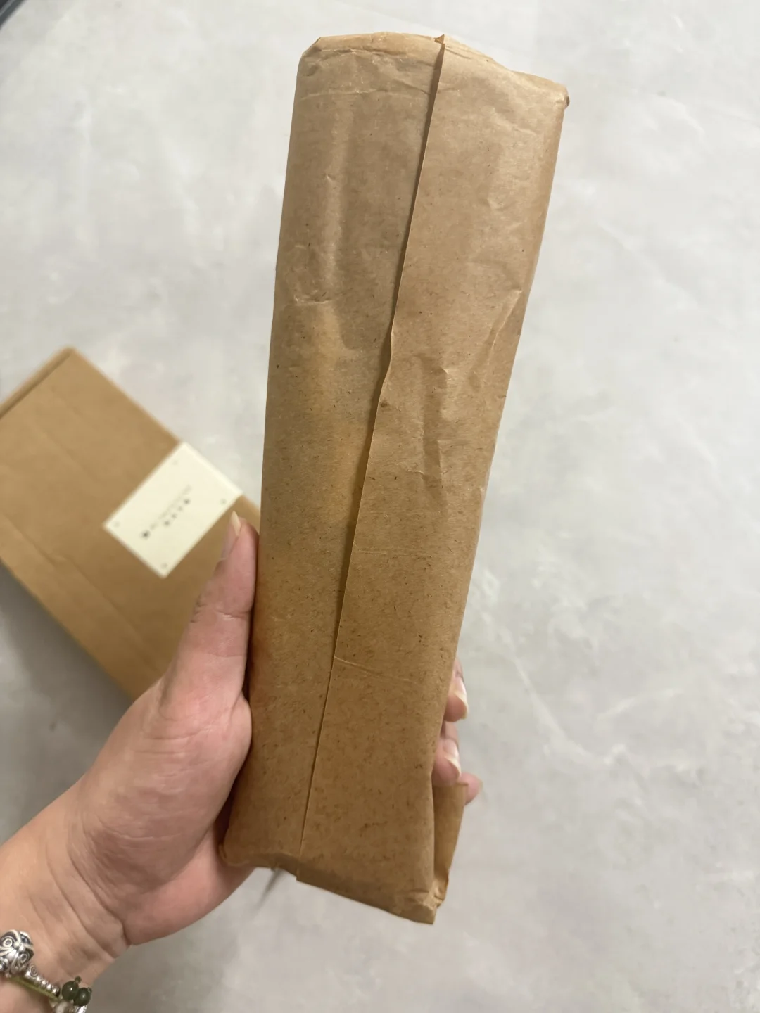 很难想象主打手作的店,有这样简陋的包装