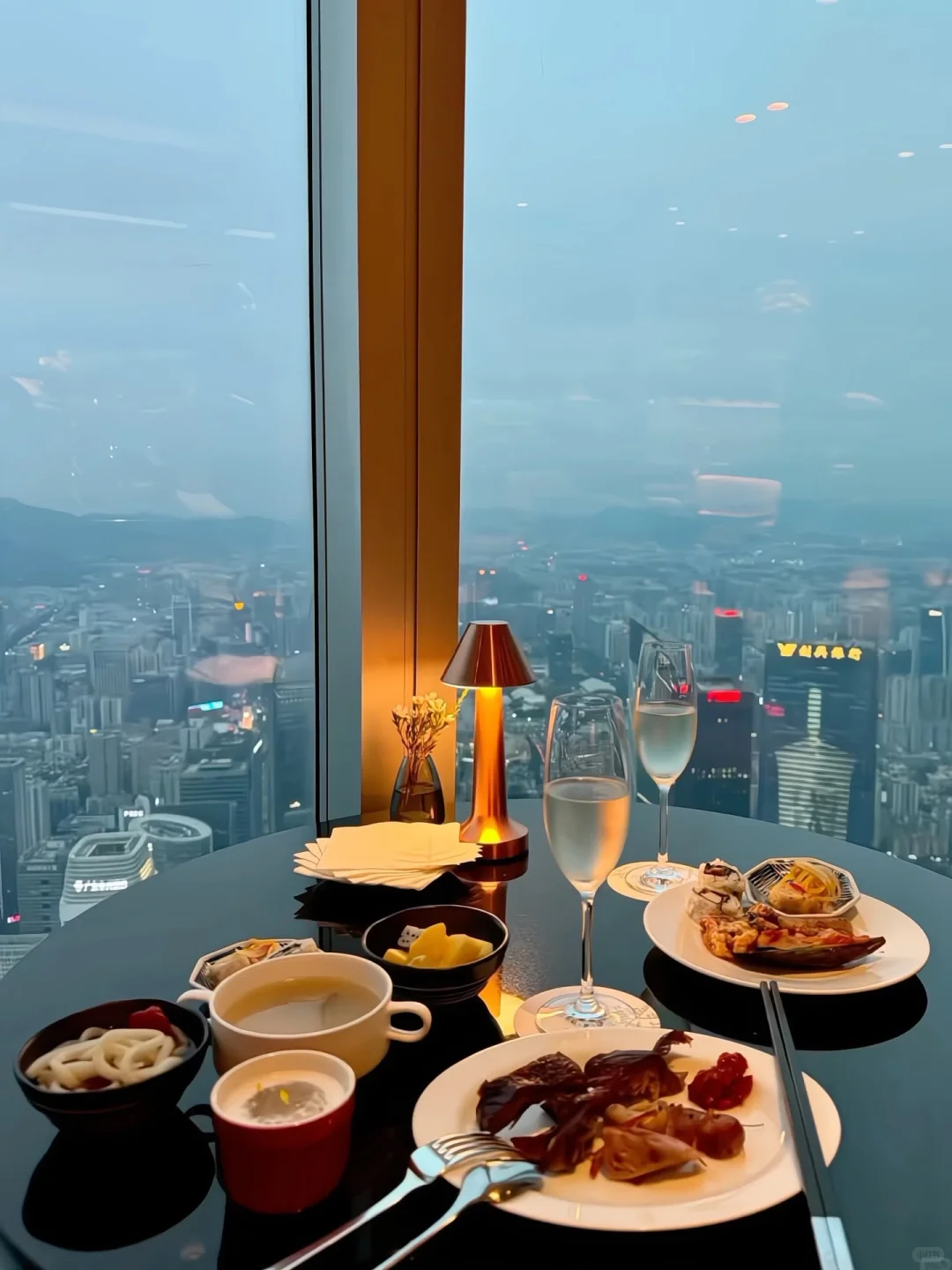 还有人去广州吗？半价（11.28-3.31）四季酒店