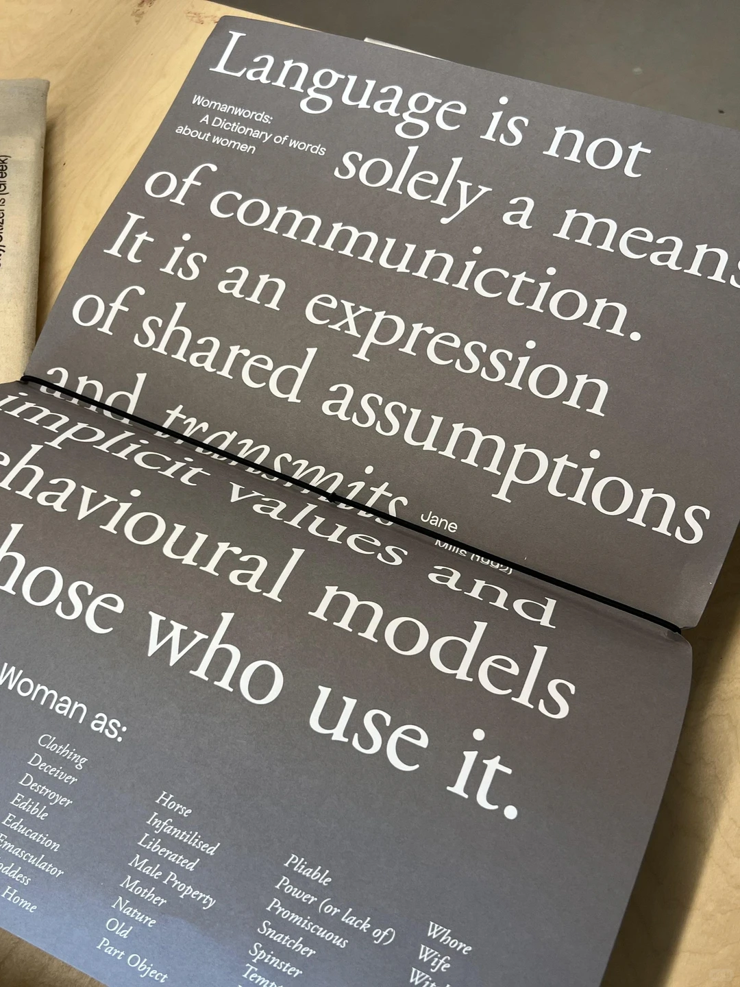 金斯顿本科毕业展平面专业的一些书籍细节