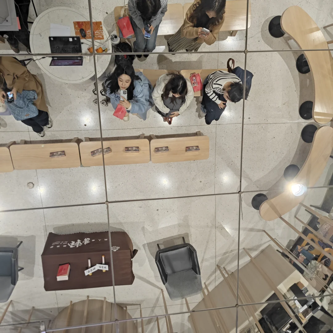 是谁这么和这个月比心了