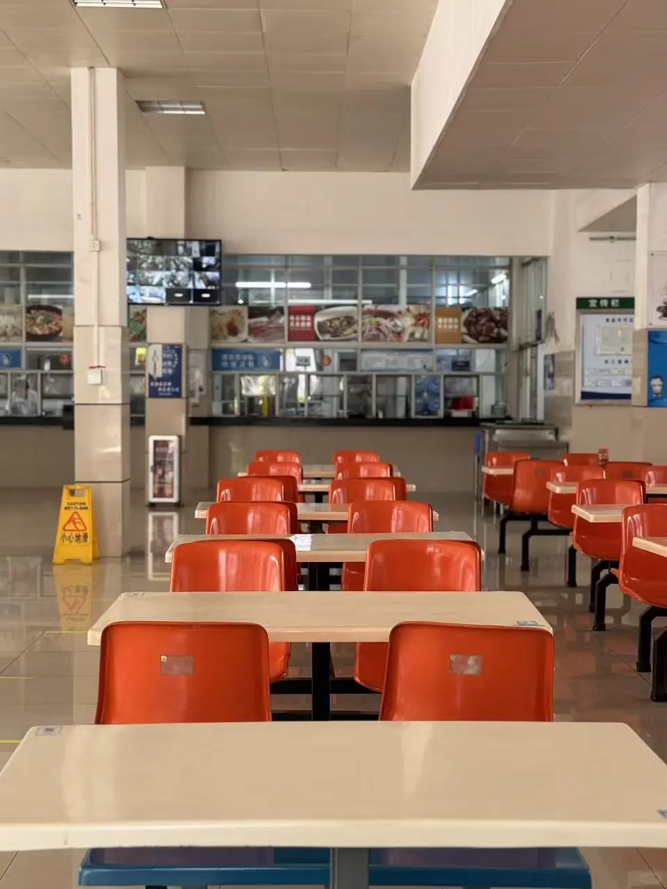 广州神仙厂疯了！入职→12月涨薪！包吃包住月