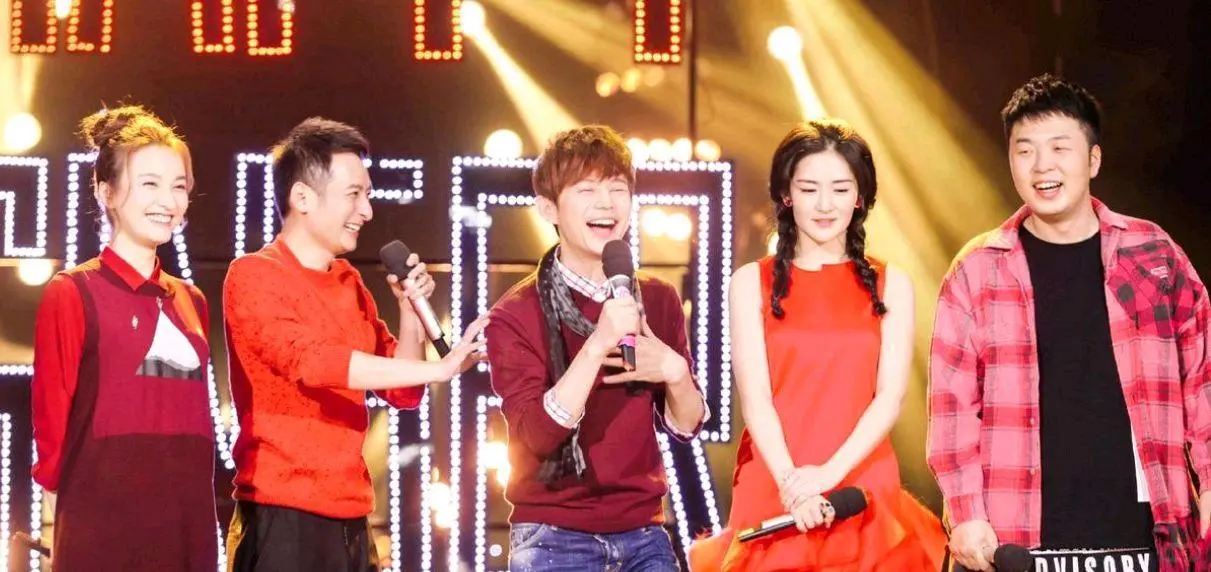 重磅回归！快乐家族五人原班首秀团综，10.2