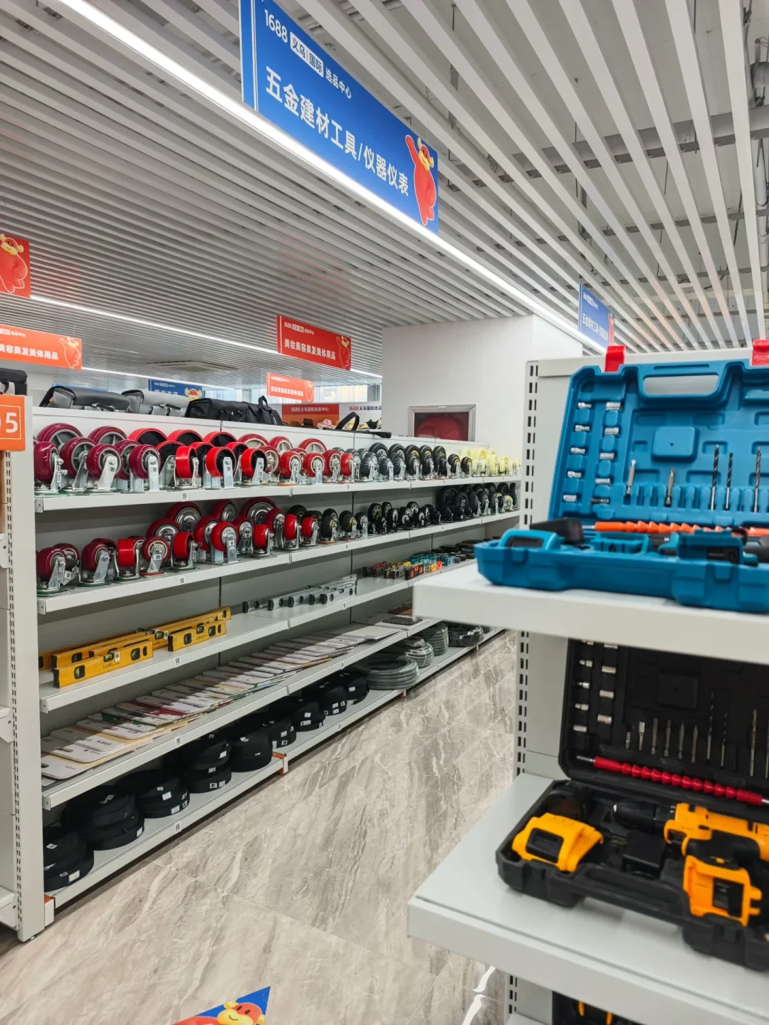 探店实拍｜义乌5w+sku小商品的天堂在这