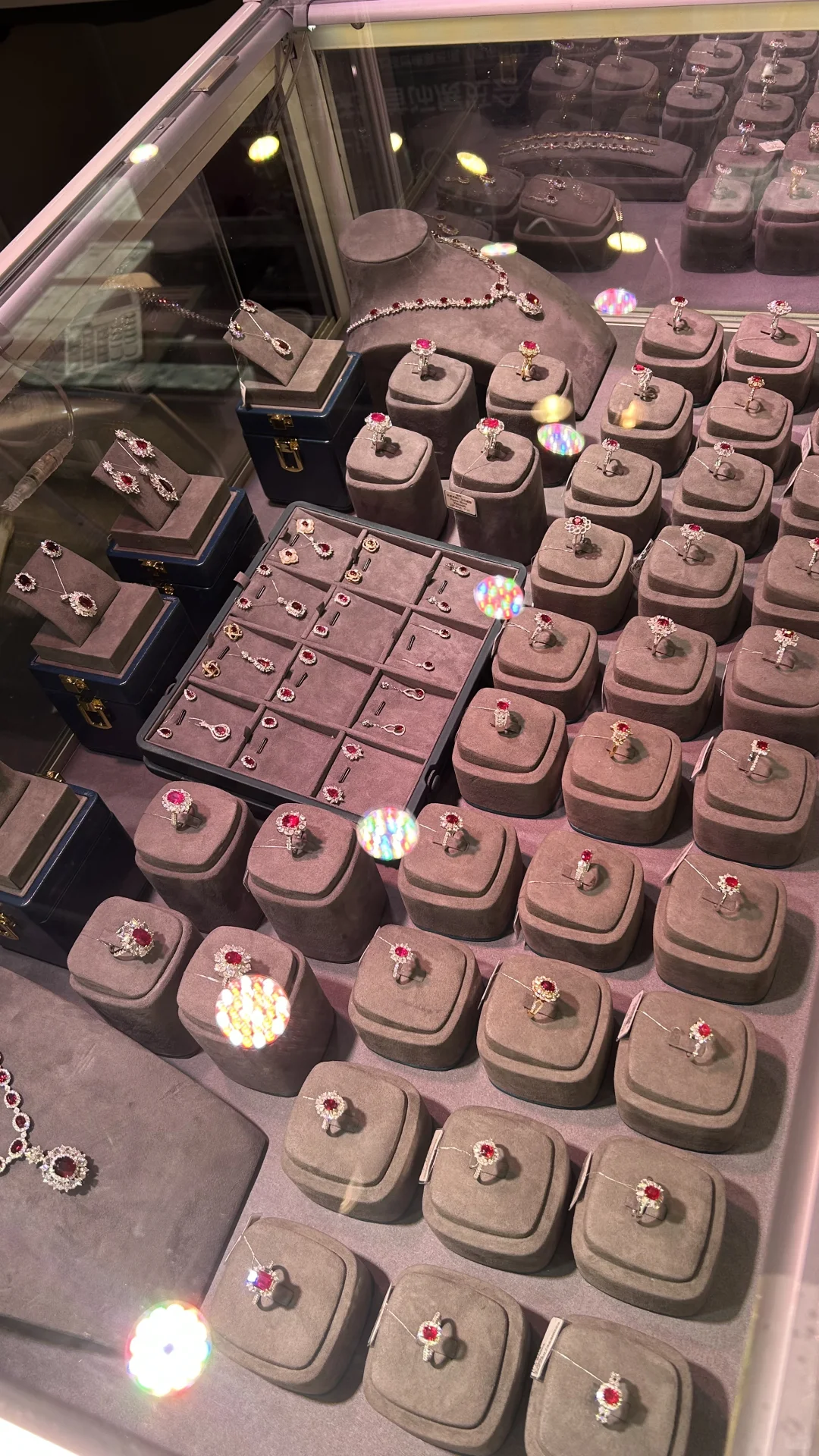 上海世博展览馆浦东新区珠宝展今天第一天啦