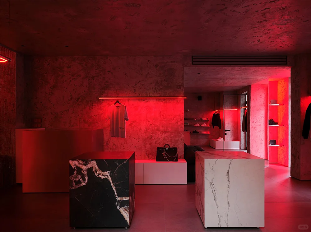 暗黑工业买手店,逛店像逛艺术展