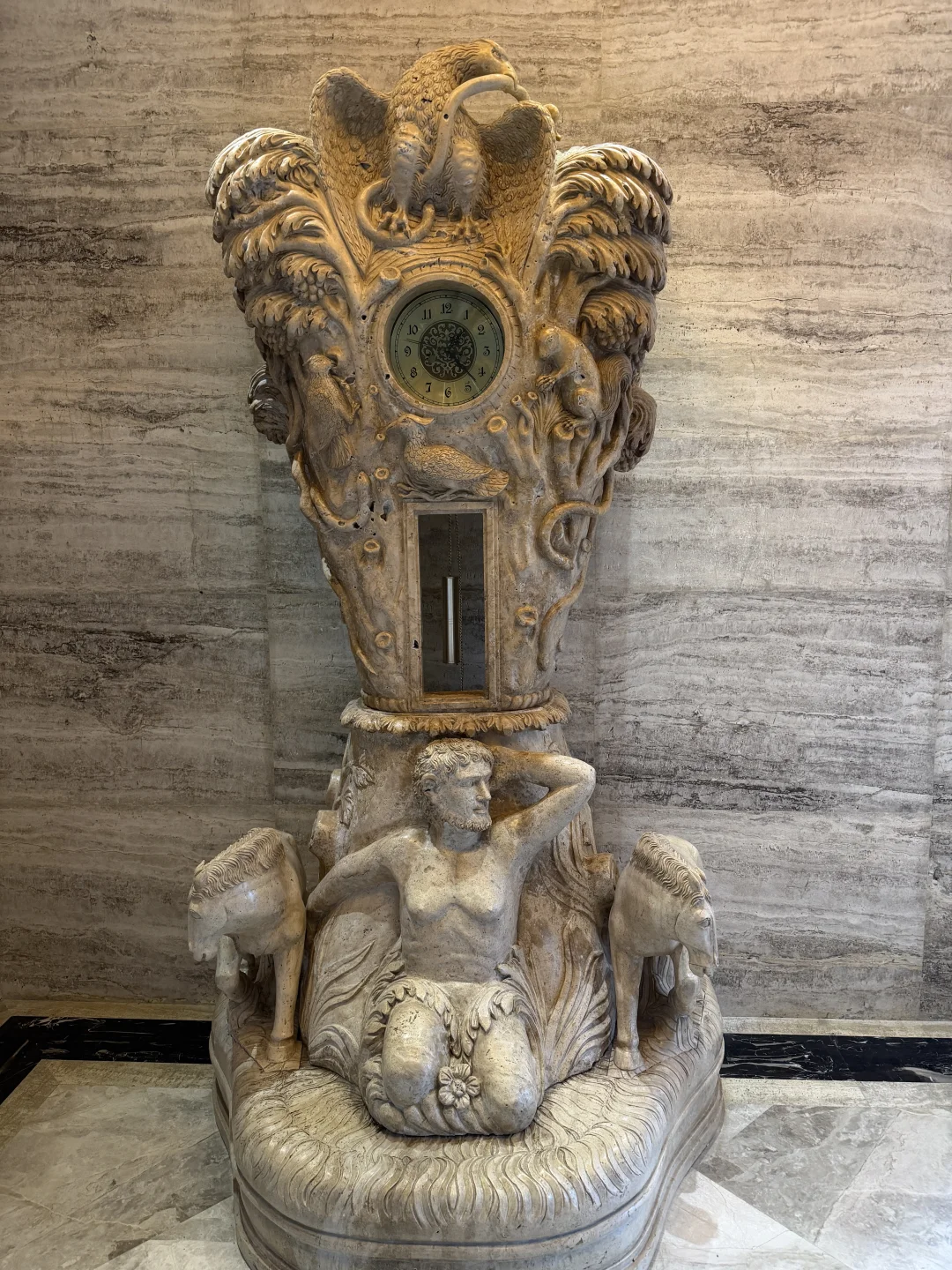 北京新展|罗马城堡?️鎏金纹路，典雅风骨