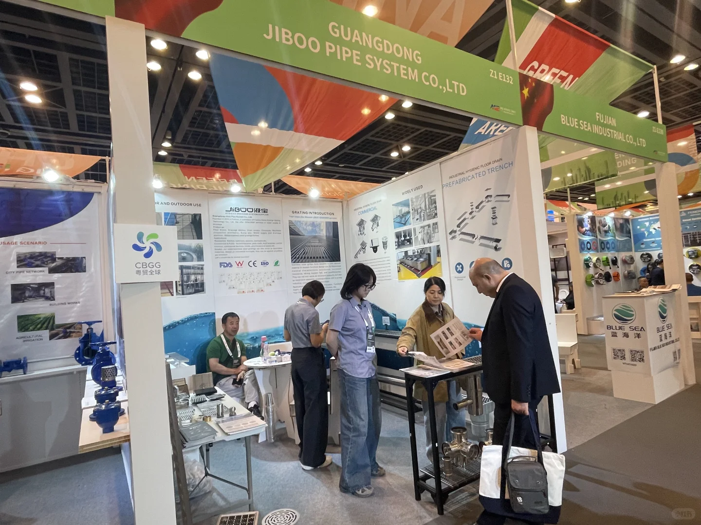 工业之美 璀璨而有力量 汲宝闪耀迪拜五大展