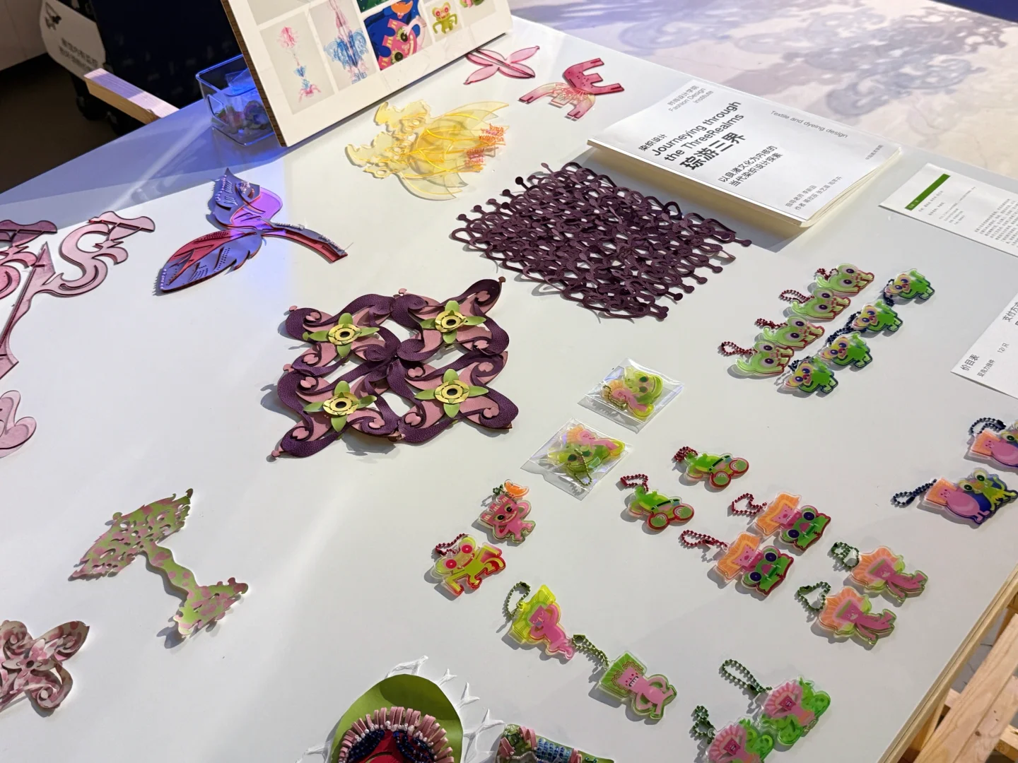 和自己的毕设合影?‍❤️‍?‍?