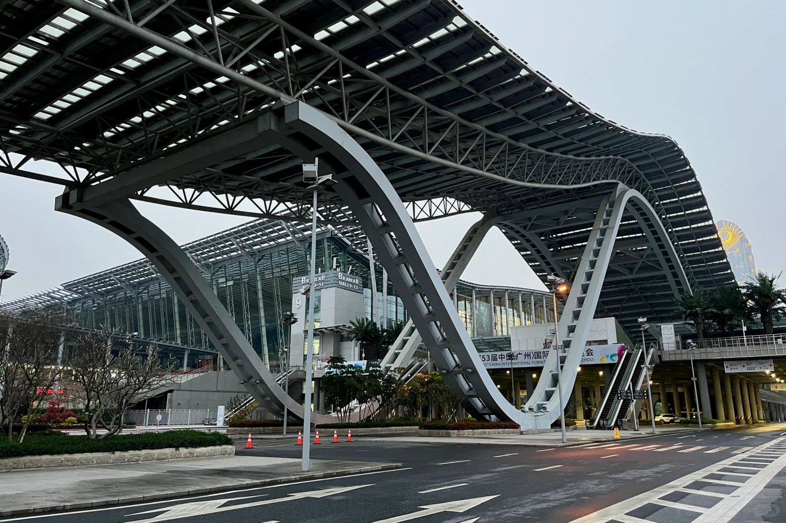 散步于广交会展馆?