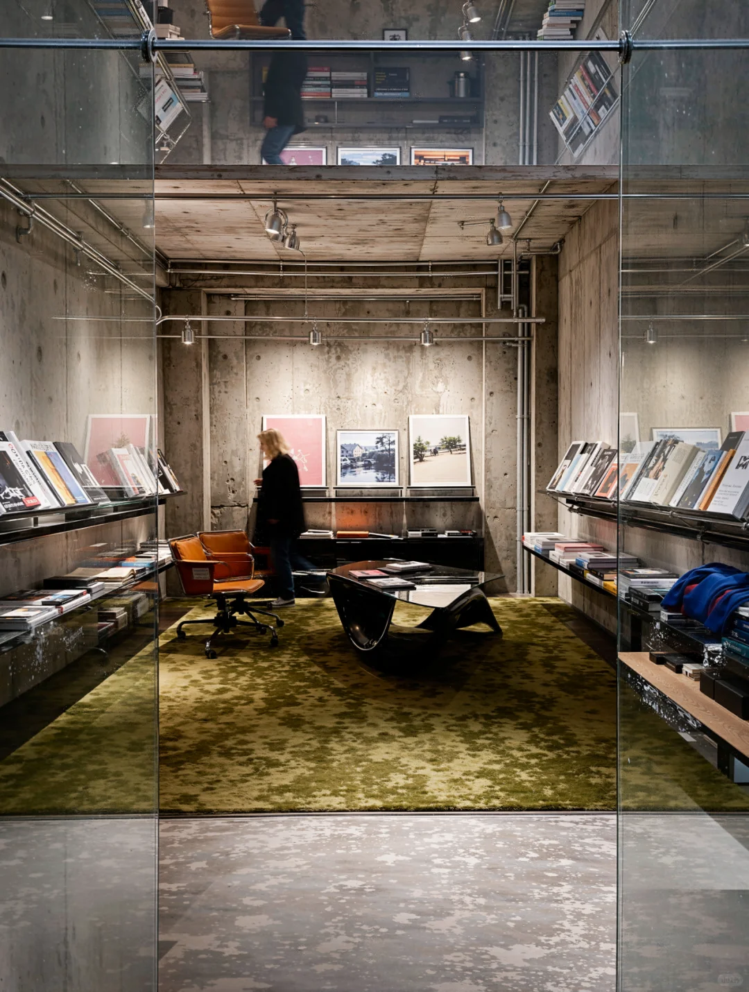 工业风办公室?上班像逛展，灵感直接开挂