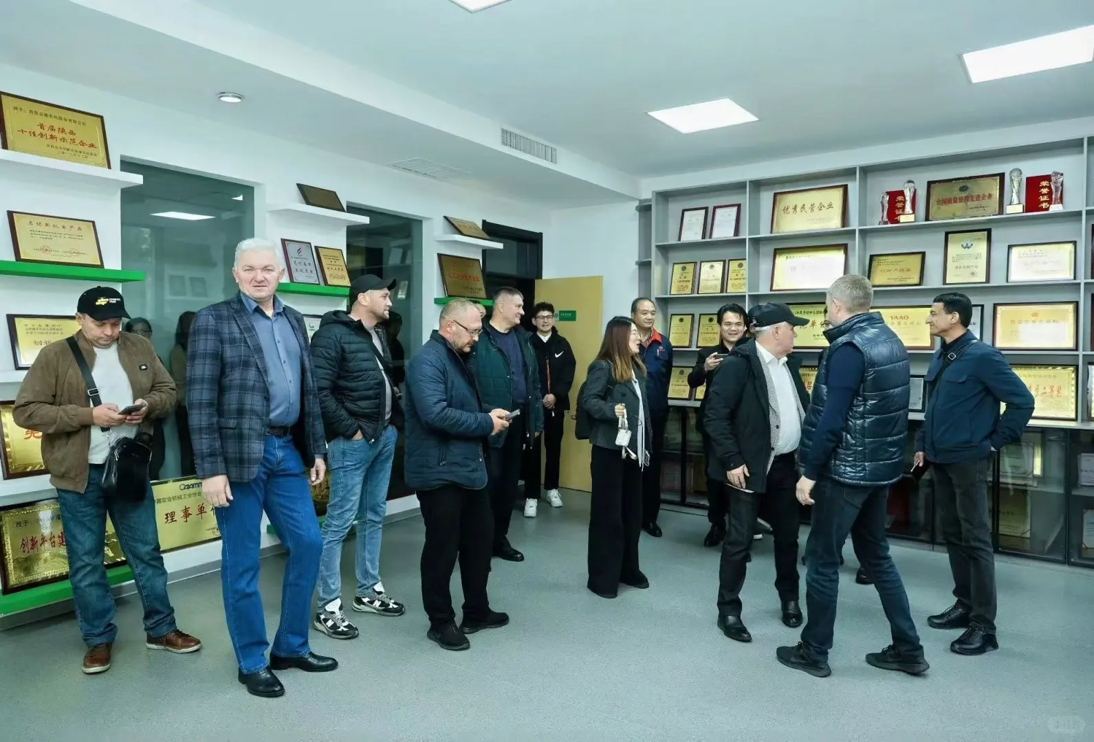 俄罗斯、乌兹别克斯坦采购农机设备