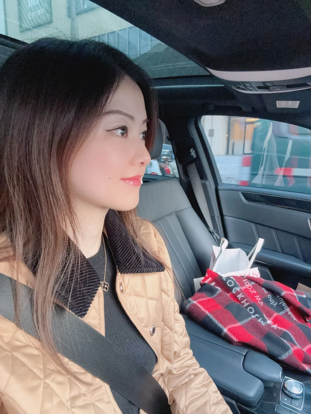 今日OOTD，今天行情怎么走～