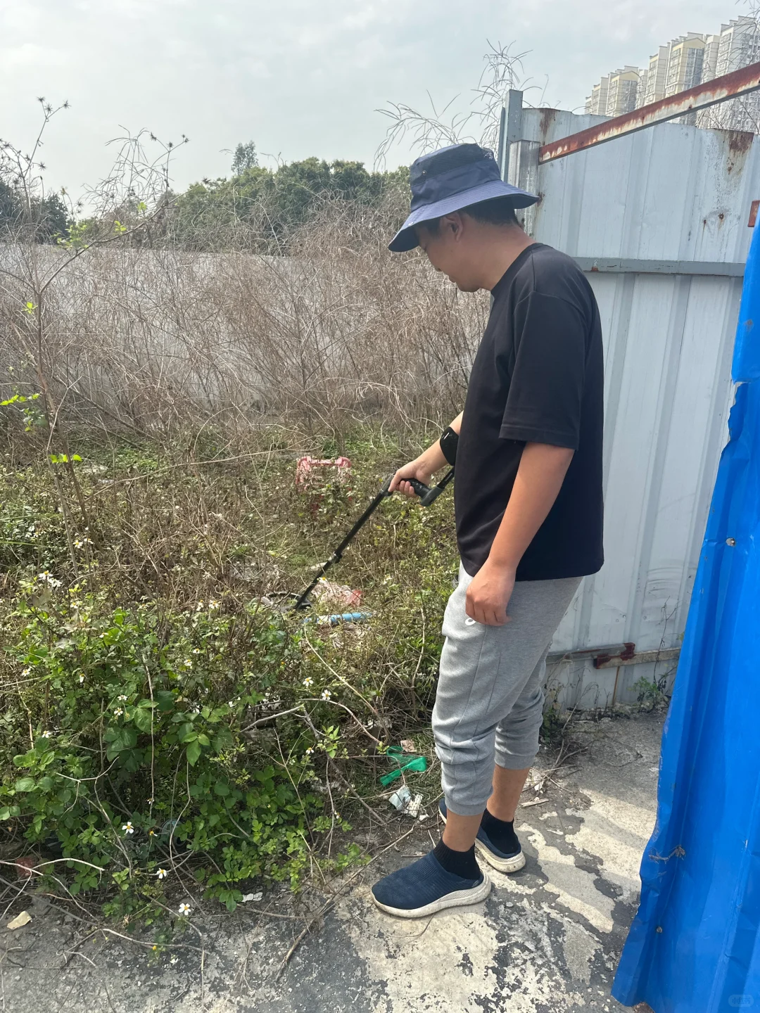 金属探测仪，废墟寻宝，老旧宅基地寻宝