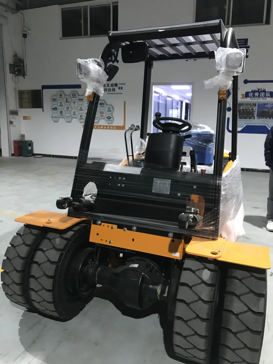 杭叉出口，整装待发