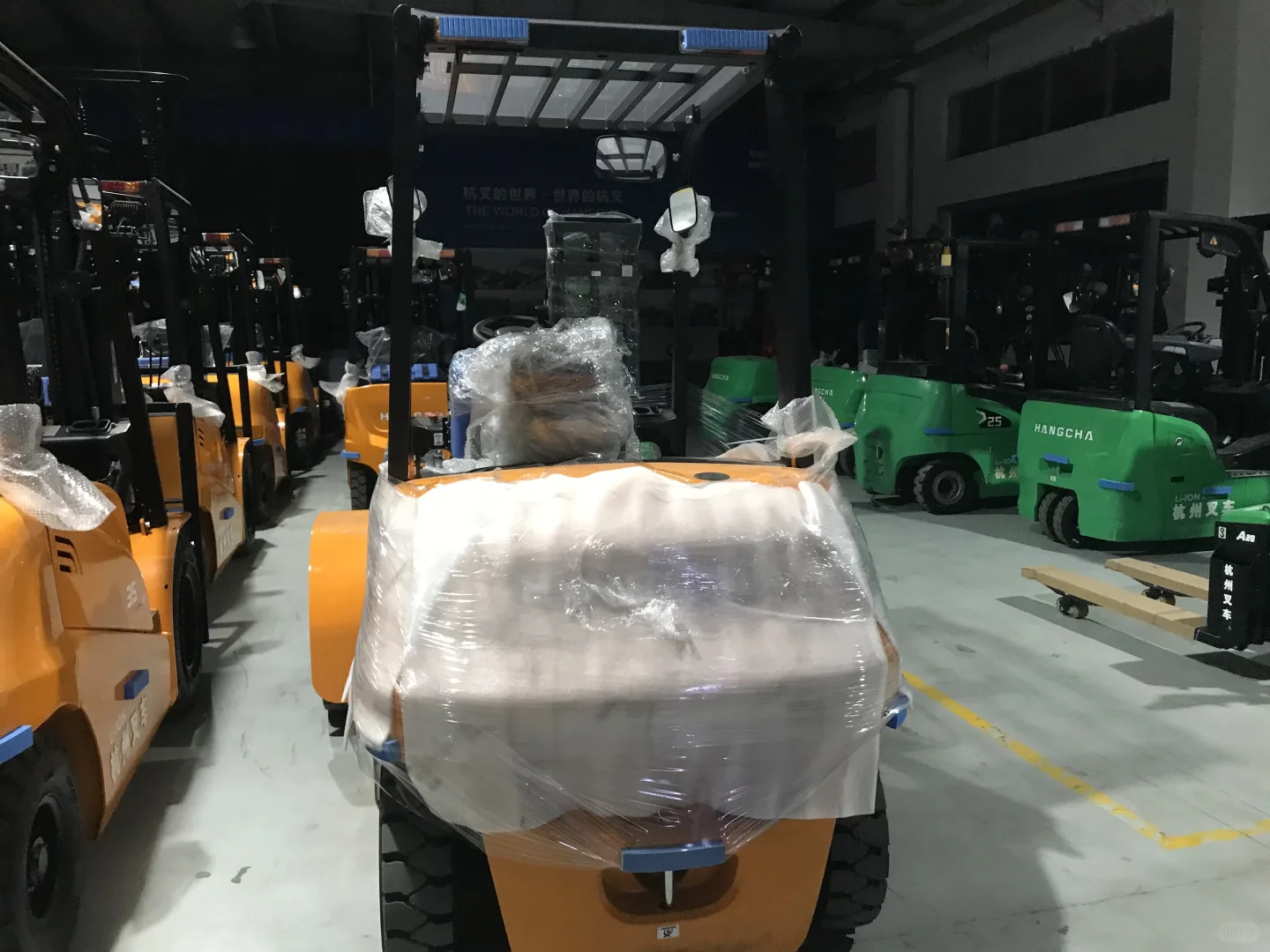 杭叉出口，整装待发