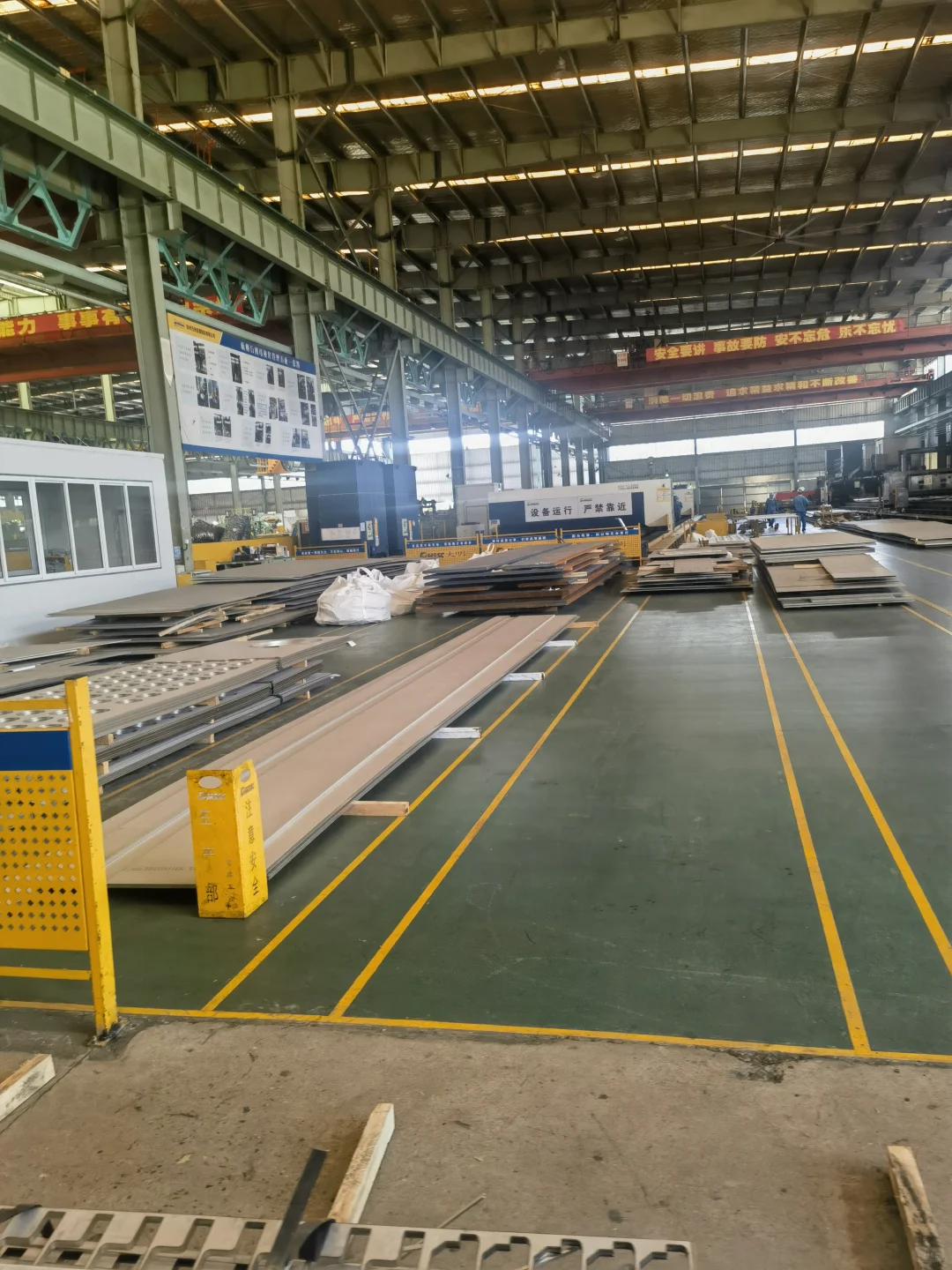 看到了AI里的工厂?