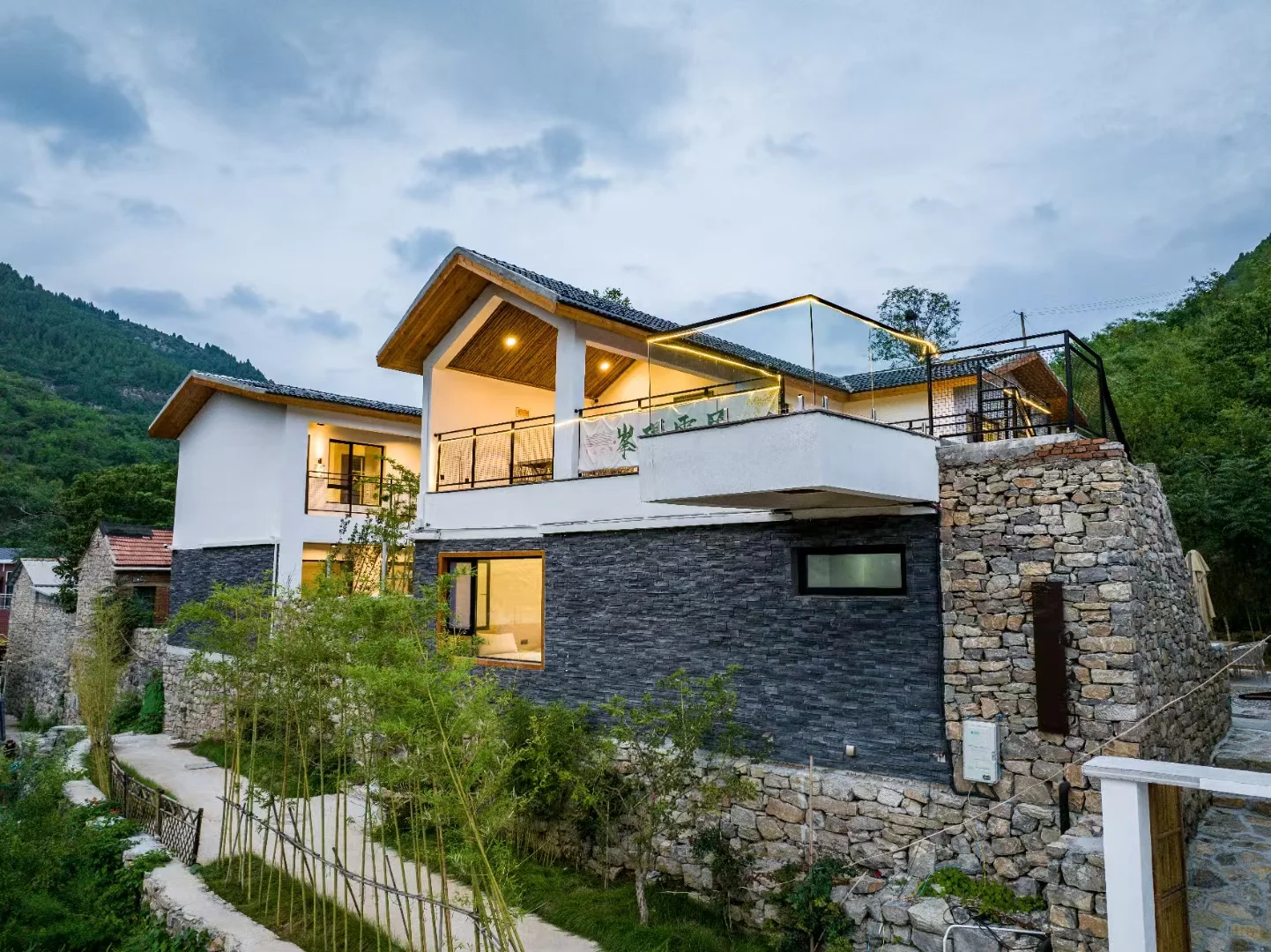 乡村文旅OR乡村振兴