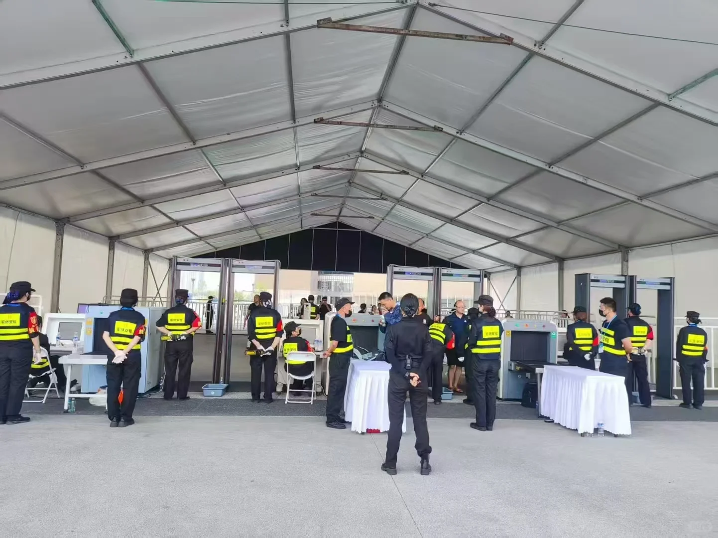 安检机安检门源头厂家，最新款设备欢迎咨询