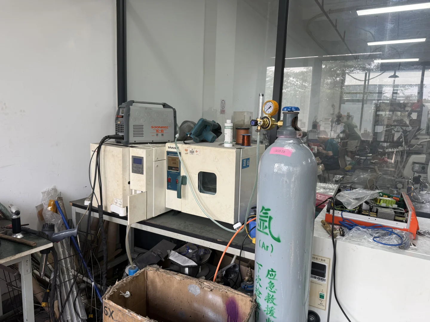 公司在加紧维修！！！