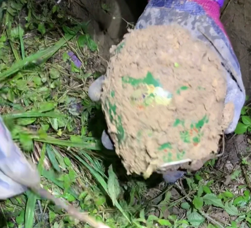 揭露一个内容特别炸裂的直播间