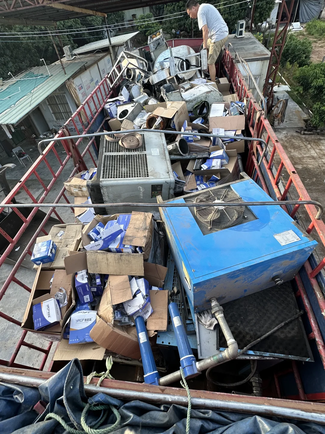 《废品分类大全：3分钟教你成为卖废品高手》