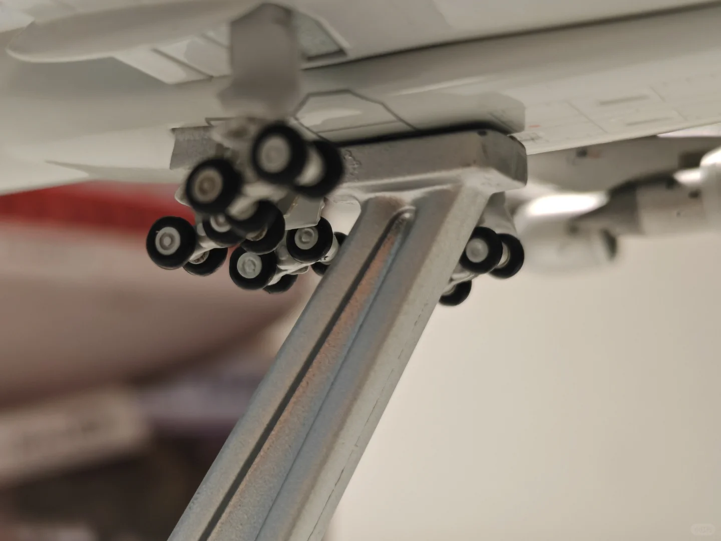 YY wings首架波音747-100模型。